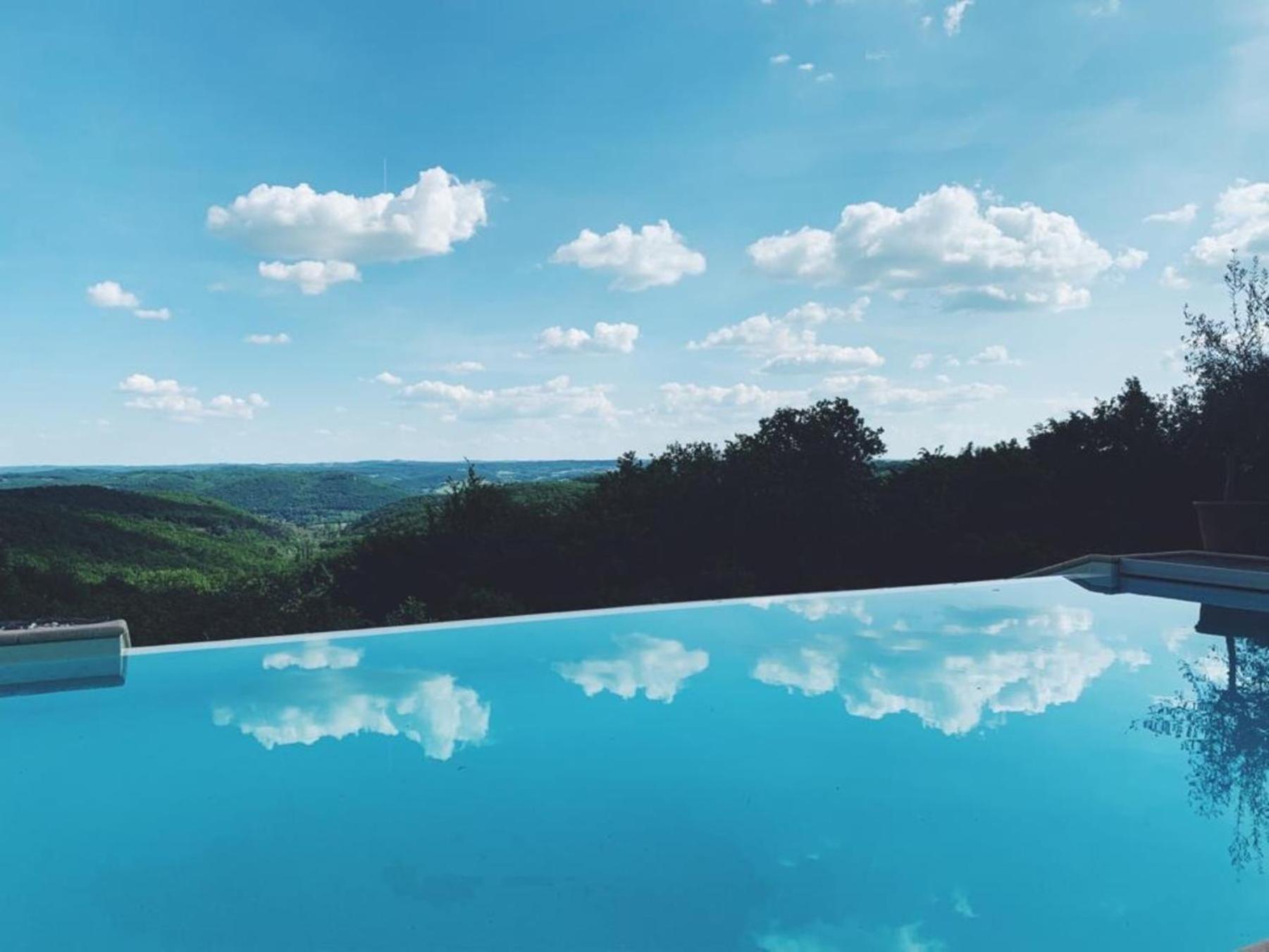 Luxury Chateau W. Pool & Hot Tub In Dordogne ベナック・エ・カズナック エクステリア 写真